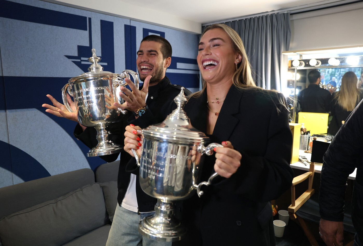 Rozesmátí Carlos Alcaraz a Aryna Sabalenková